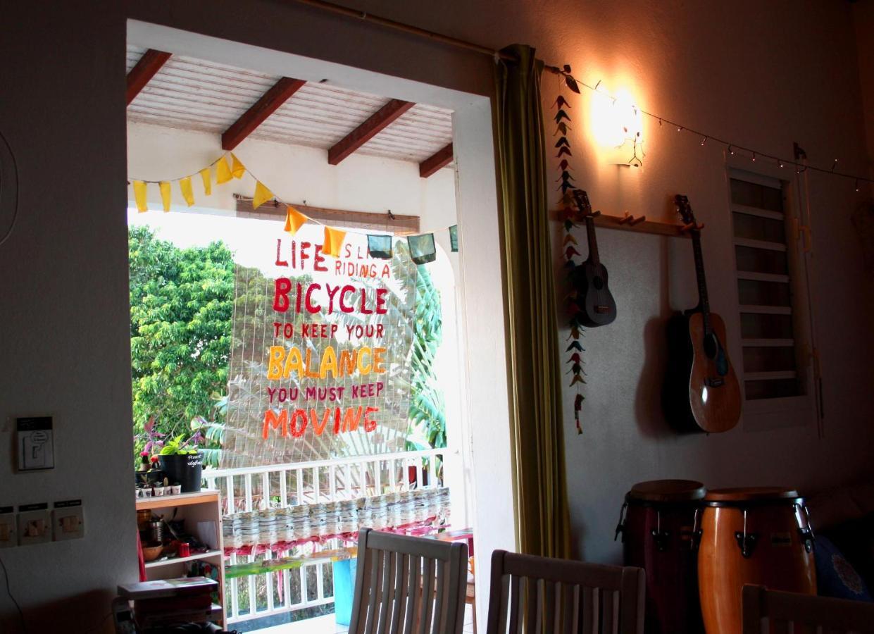 Happy Hippies House Apartment ซานต์-โรส ภายนอก รูปภาพ